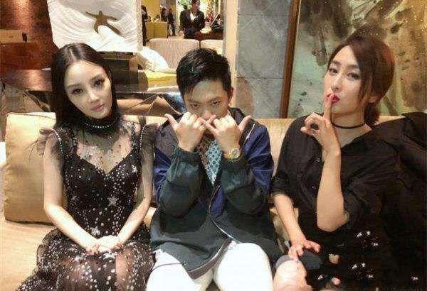 李小璐贾乃亮疑似复合，李小璐9月底复出，10月一起出席活动