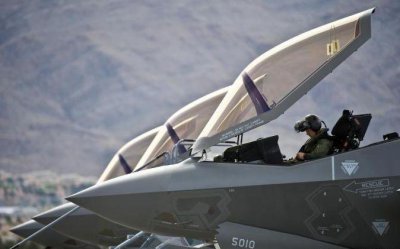 ​令人意外!国产歼-7几十年前就已拥有一项F-35引以为傲技术