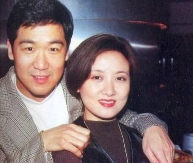 张国立只亲儿子不争气，却有3个“女儿”个个都很优秀!