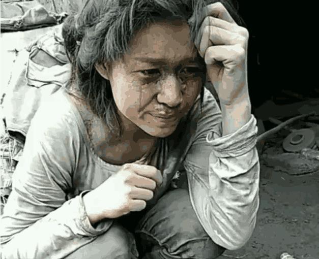 抖音“水泥姐”被曝光, 开豪车住豪宅, 网友: 为了红也是拼了