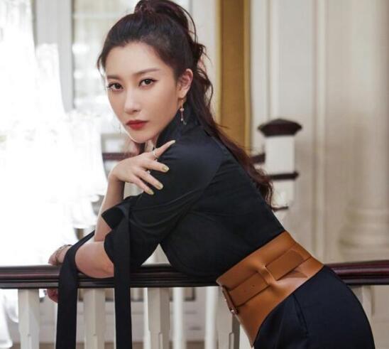 章子怡的漂亮嫂子近照曝光，曾为一名演员，如今是影视公司老板