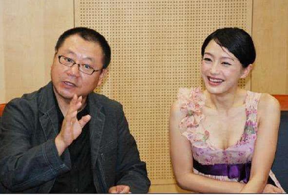 范伟牵手妻子27年无绯闻，今妻子貌美如花似27岁，范伟却已老