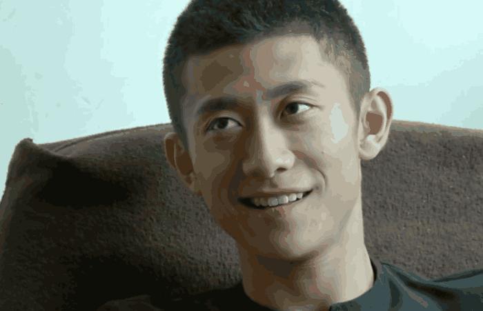 张一山的正牌女友不是杨紫, 也不是宋妍霏, 而是她, 网传已分手!