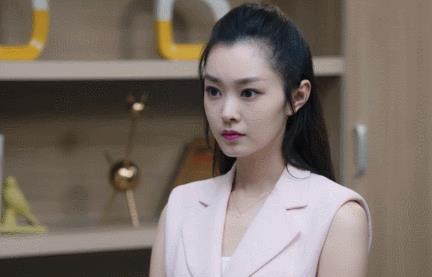 宋轶演技力压baby，angelababy回应演技争议，8个字真诚流露