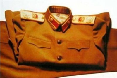 ​毛主席斯大林都没穿上“大元帅”服蒋介石却独享“特级上将”40年