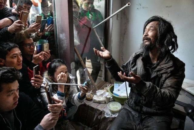 是谁杀死了网红爬高第一人？