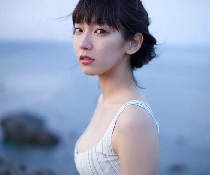 赏色 | 吉冈里帆 Riho Yoshioka