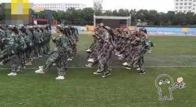 ​大学一“仙女班”走红，43个人无一男生，女同学喊话爸爸放心了