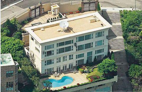 赌王妻子团豪宅：大房豪宅16亿，三房仅1.6亿，四房住皇宫