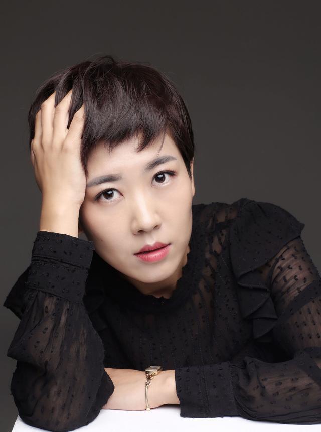 有一种基因叫做杜旭东的女儿，本以为很丑，却貌若天仙