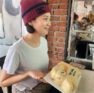 ​结婚7年甜蜜如初，无子也幸福，金武烈和尹胜雅堪称婚姻宣传大使