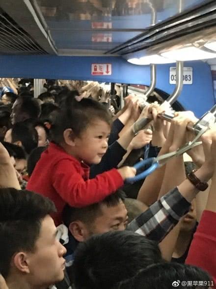 重庆车辆限行第一天首张罚单开出！发生了什么？快来一起看看！