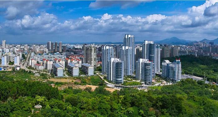 江西广东将建一高铁，设计时速350公里，赣州到广州仅一小时