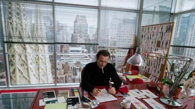 ​美国传奇时装设计师 Roy Halston 的传记片面世，家族成员认为“虚构成分过多”