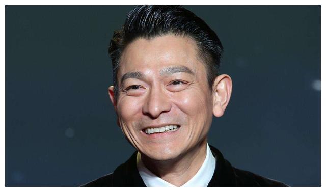 59岁刘德华近况曝光，面容苍老风光不再，属于他的时代过去了？