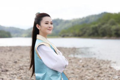 ​林伊婷好戏不断 女扮男装大玩时空穿越了