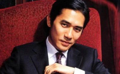 ​梁朝伟参演漫威新片《上气》，饰演的角色十分抢眼，网友：很期待