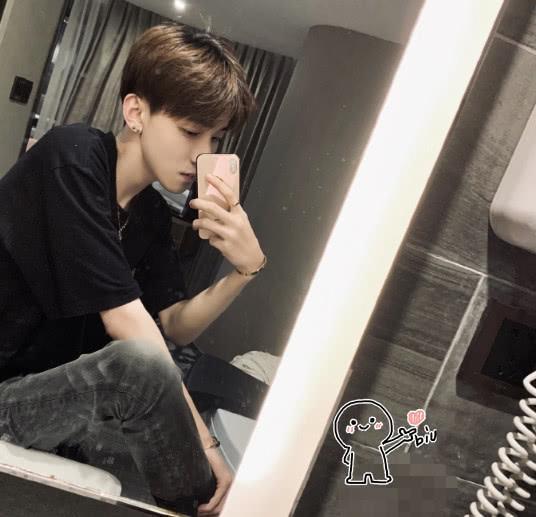 同是王乐乐女友，杨清柠允恩套路璐你能分清吗？网友：羡慕不来！