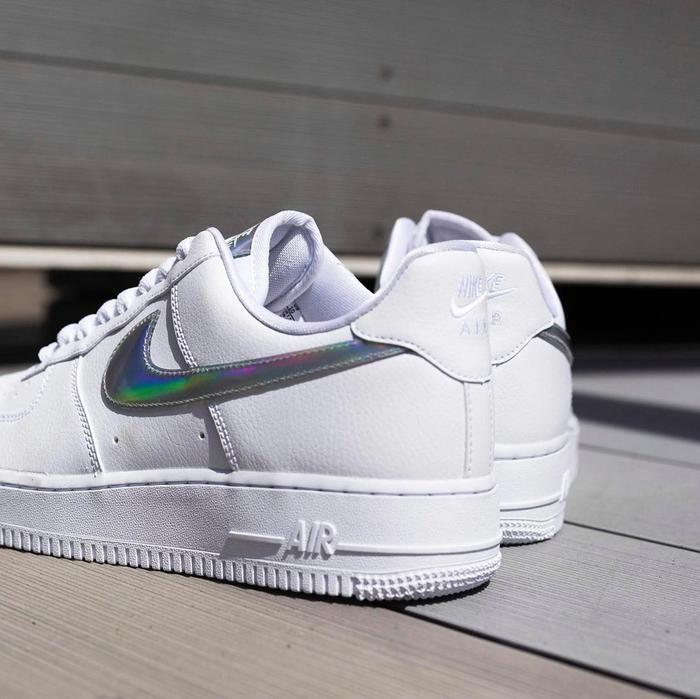 彩虹全息 Swoosh！全新 Air Force 1 官网现已上架