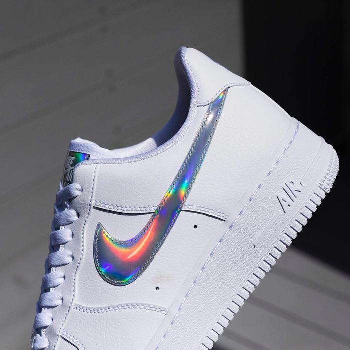 彩虹全息 Swoosh！全新 Air Force 1 官网现已上架