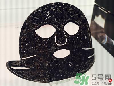 GIVENCHY纪梵希黑白双色面膜Le soin noir blanc masque介绍