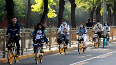 ​人均骑行不到12分钟，共享单车开启10分钟计费“补血”