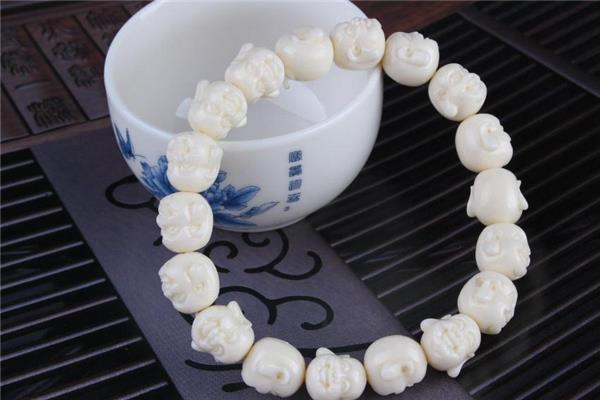 白珊瑚手串怎么清洗 记得定期清洁