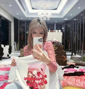 ​周扬青家里是干什么的（周扬青的家底）