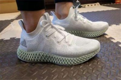 ​阿迪达斯alphaedge 4d跑鞋偏码吗 鞋面有延伸性