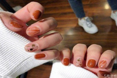 ​卸甲水会腐蚀衣服吗 卸甲水遇热会怎么样