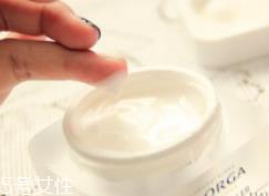 抗老眼霜年轻人可以用吗？不管多大年龄都可以用