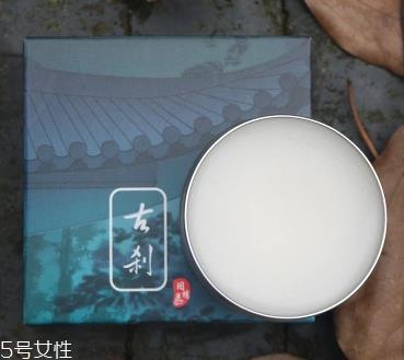 香水放了5年还能用吗 这么做留住最佳香味