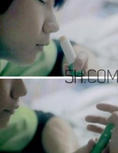 ​herbacin贺本清小甘菊唇膏怎么样？小甘菊唇膏使用心得