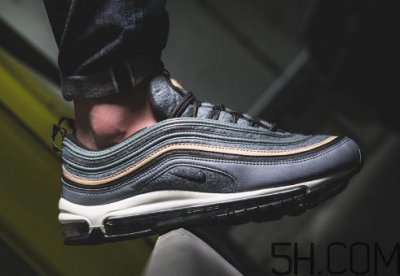 ​nike air max 97羊毛鞋面子弹头上脚效果怎么样？