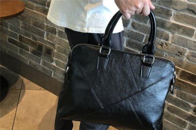 ​男士手提包怎么选 要注意这些因素