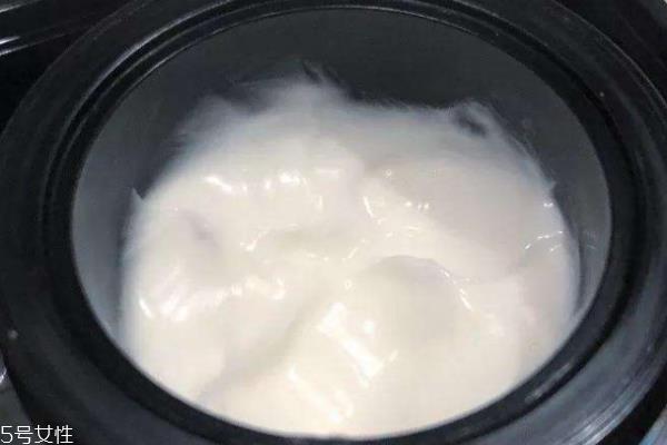 阿玛尼黑钥匙面霜使用方法 白天用让妆容不卡粉