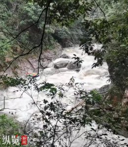​夫妻景区玩漂流突遇涨水，家属：1死1伤，孩子刚4岁_ZAKER新闻