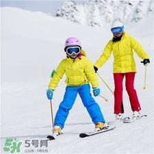 滑雪可以穿羽绒服吗?滑雪能穿长款羽绒服吗?