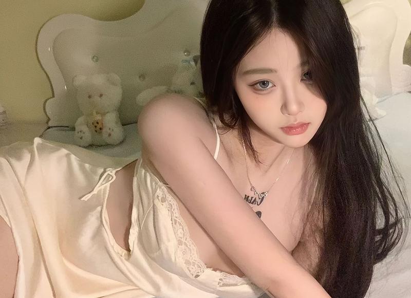 女人分手了还爱着你的表现 证明她还爱着你 会有这四种表现的女人 分手后