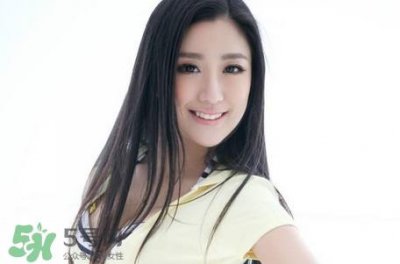 ​额头上长痘痘用什么药膏?额头上长痘痘涂什么药好?