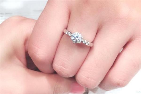 婚戒丢了补买一只还是一对 婚戒丢了怎么办
