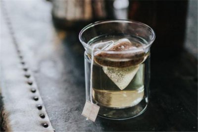 ​茶包敷眼睛的正确步骤 绿茶茶包效果佳