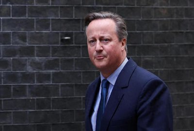 ​英国前首相卡梅伦7年后重返政坛，“降级”当外交大臣为哪般