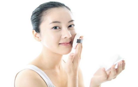 cc霜会脱妆吗？cc霜脱妆怎么办？