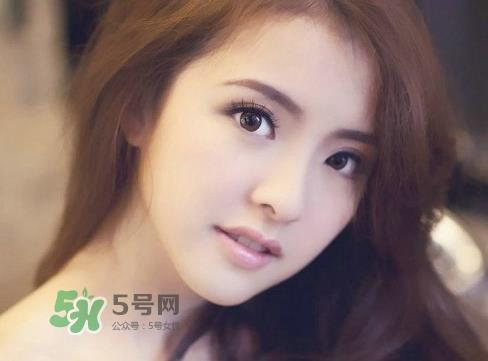 夏天脸痒是怎么回事_夏天脸痒怎么办