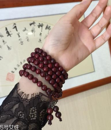 小叶紫檀手串可以沾水吗 会影响光泽