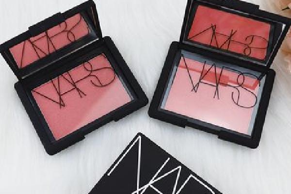 nars腮红好用吗 nars腮红用刷子还是手