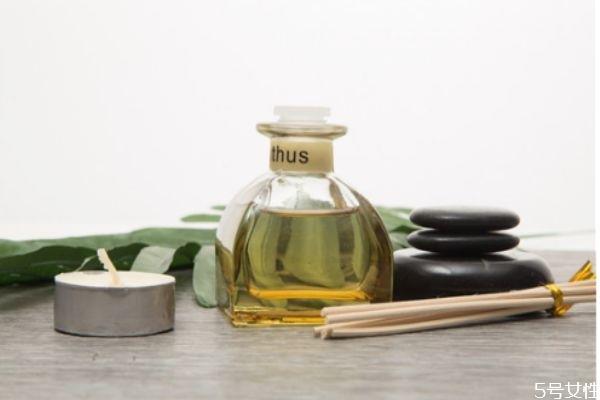 精油和弹力素的使用顺序 什么时候抹弹力素和精油