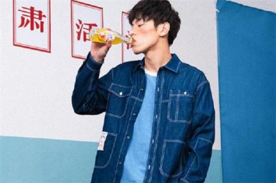 ​男生初秋穿什么衬衫好看 男生初秋衬衫搭配图片