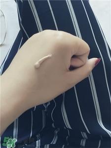 自然堂粉底液色号 自然堂粉底液试色